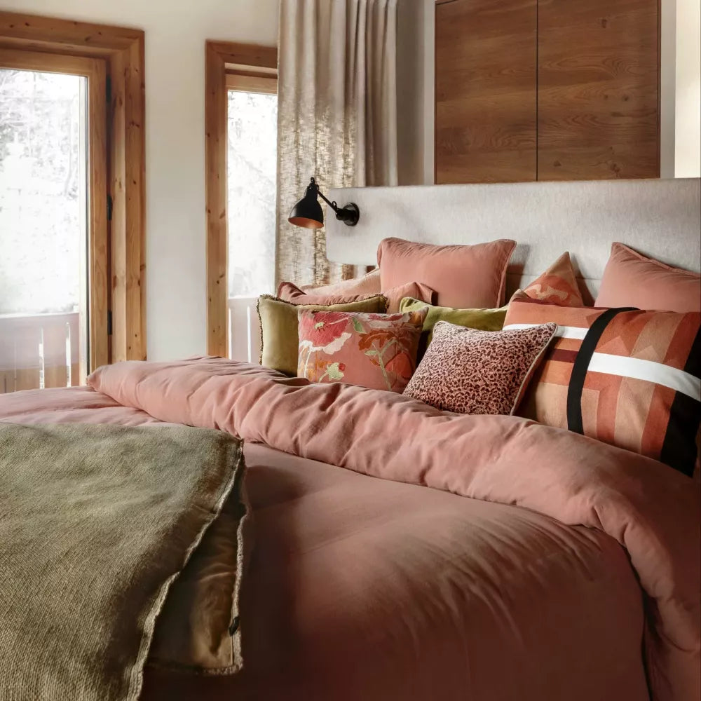 Housse de coussin en velours de coton Gairo rose mocaccino