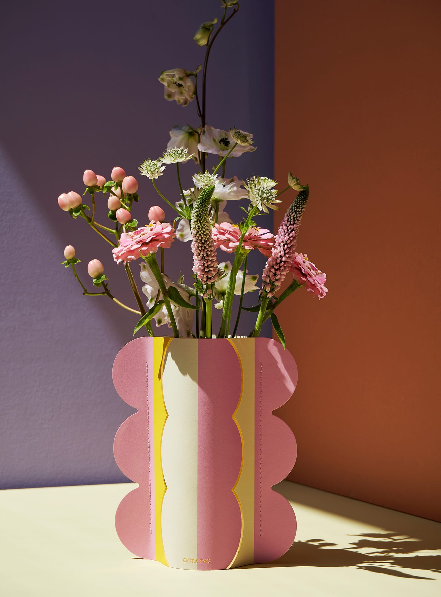 Mini vase en papier Riviera vague rose