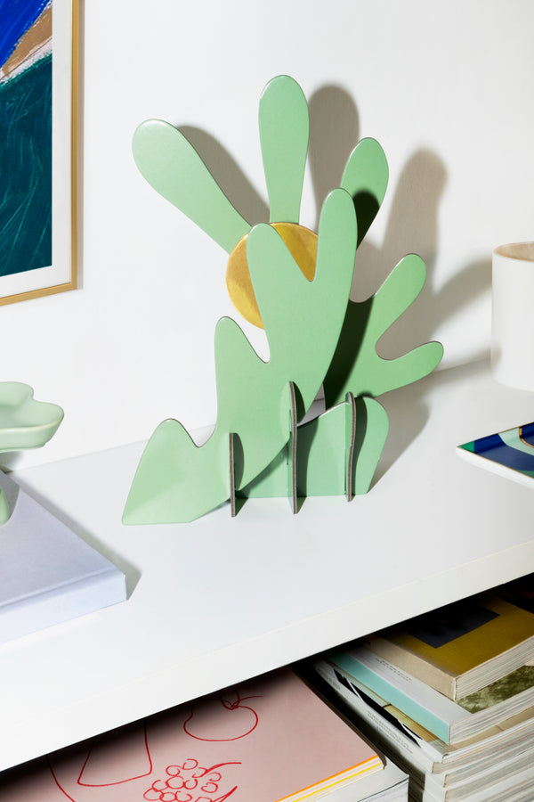 Sculpture en papier verte